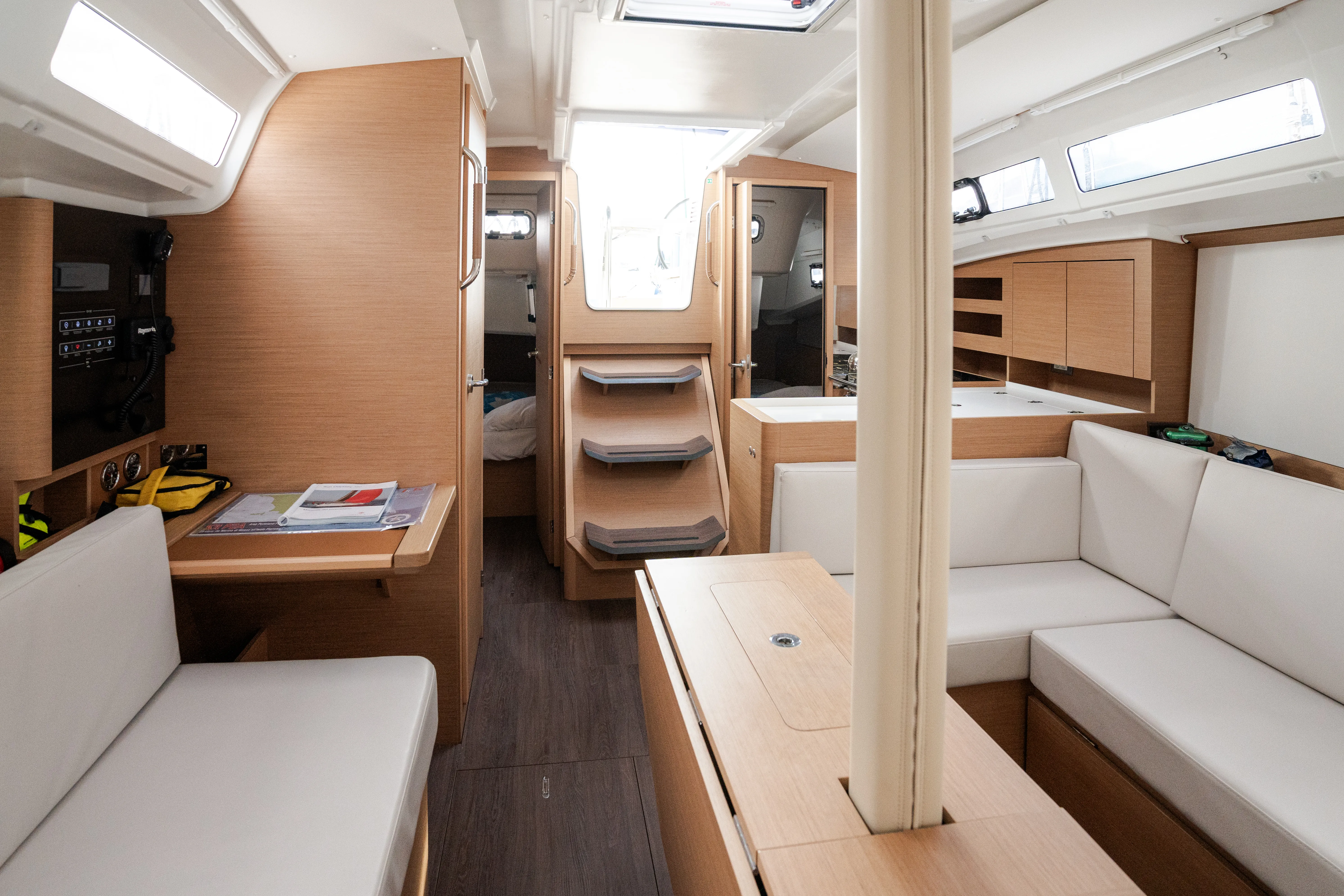 Sun Odyssey 380 Phoenix - Comfort line — yacht photo 2