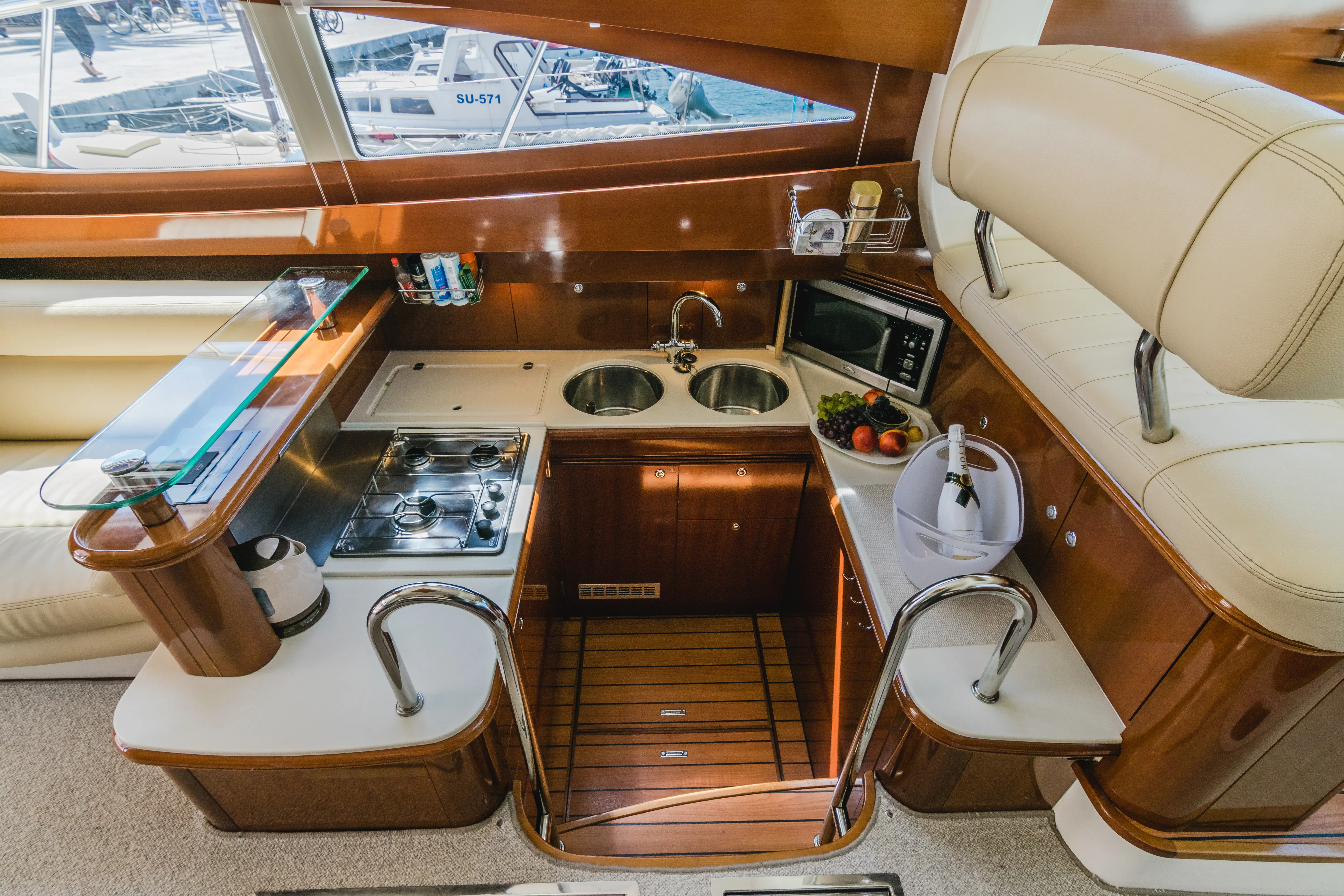Prestige 46 Fly UNPLUGGED — yacht photo 24
