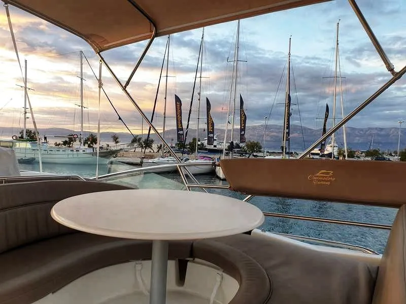 Prestige 46 Fly UNPLUGGED — yacht photo 21