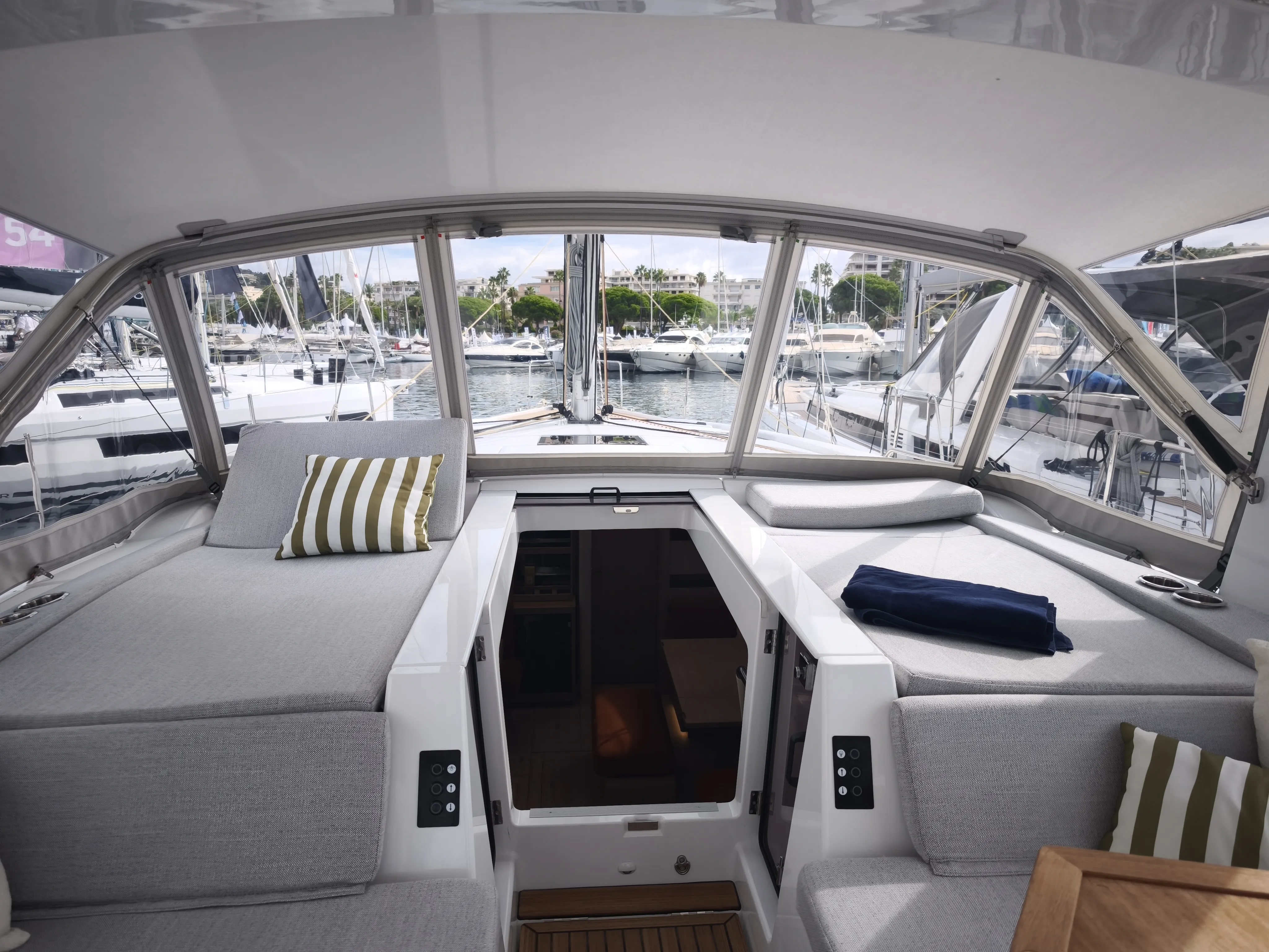 Oceanis 52 TBA — tekne fotoğrafı 7