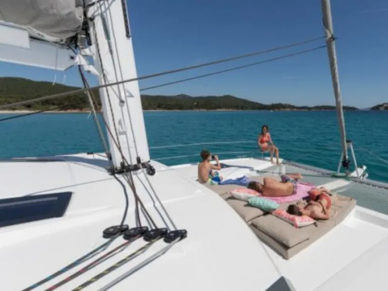 Saona 47 Lola 2 — foto dello yacht n. 18