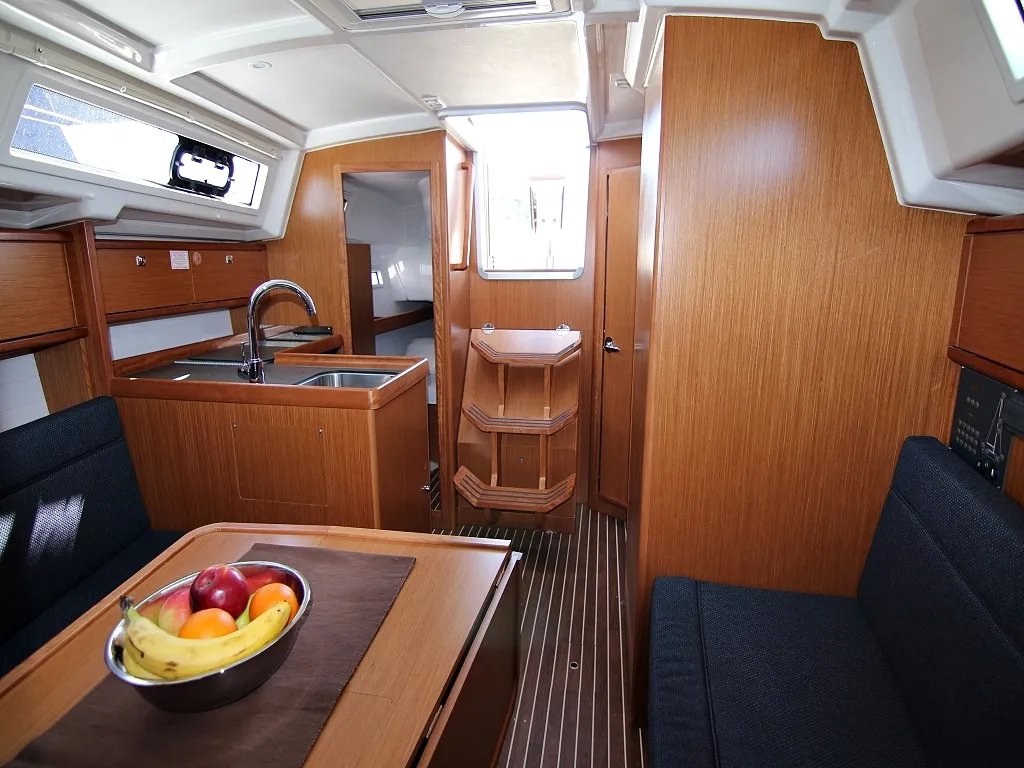 Bavaria Cruiser 34 BELLA — фотография яхты 3