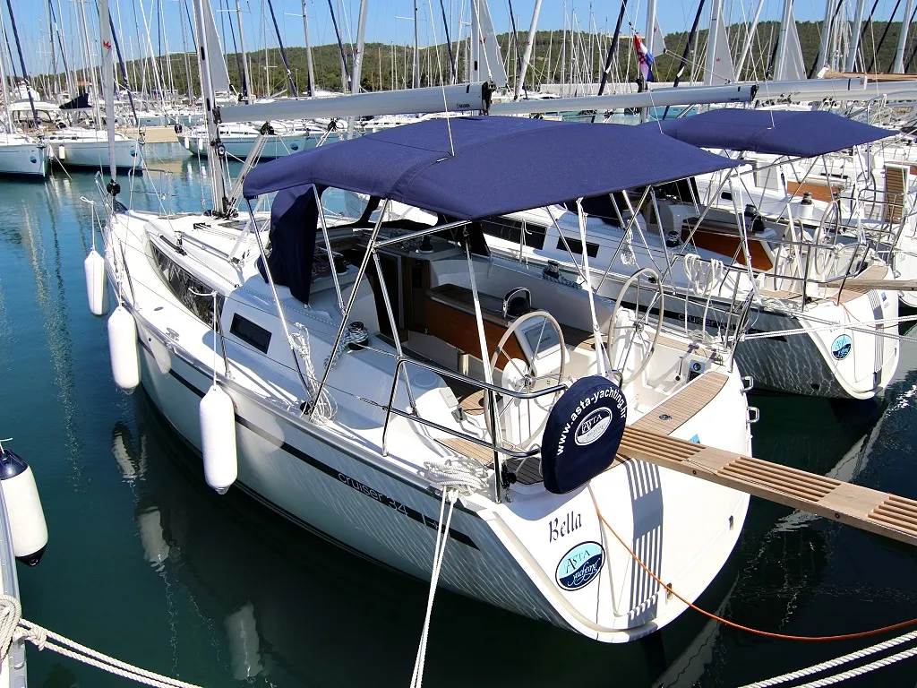 Bavaria Cruiser 34 BELLA — фотография яхты 15