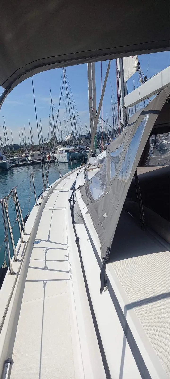Bavaria C57 — yacht photo 3