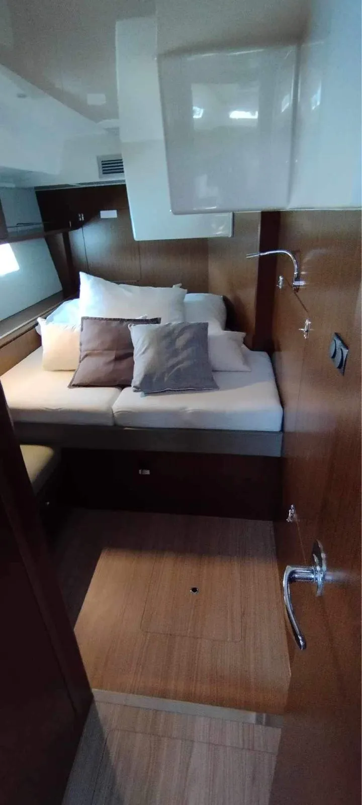 Bavaria C57 — yacht photo 14