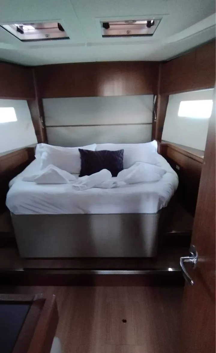 Bavaria C57 — yacht photo 9