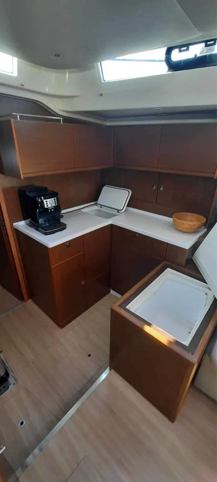 Bavaria C57 — yacht photo 13