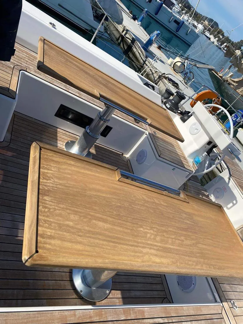 Bavaria C57 — yacht photo 2