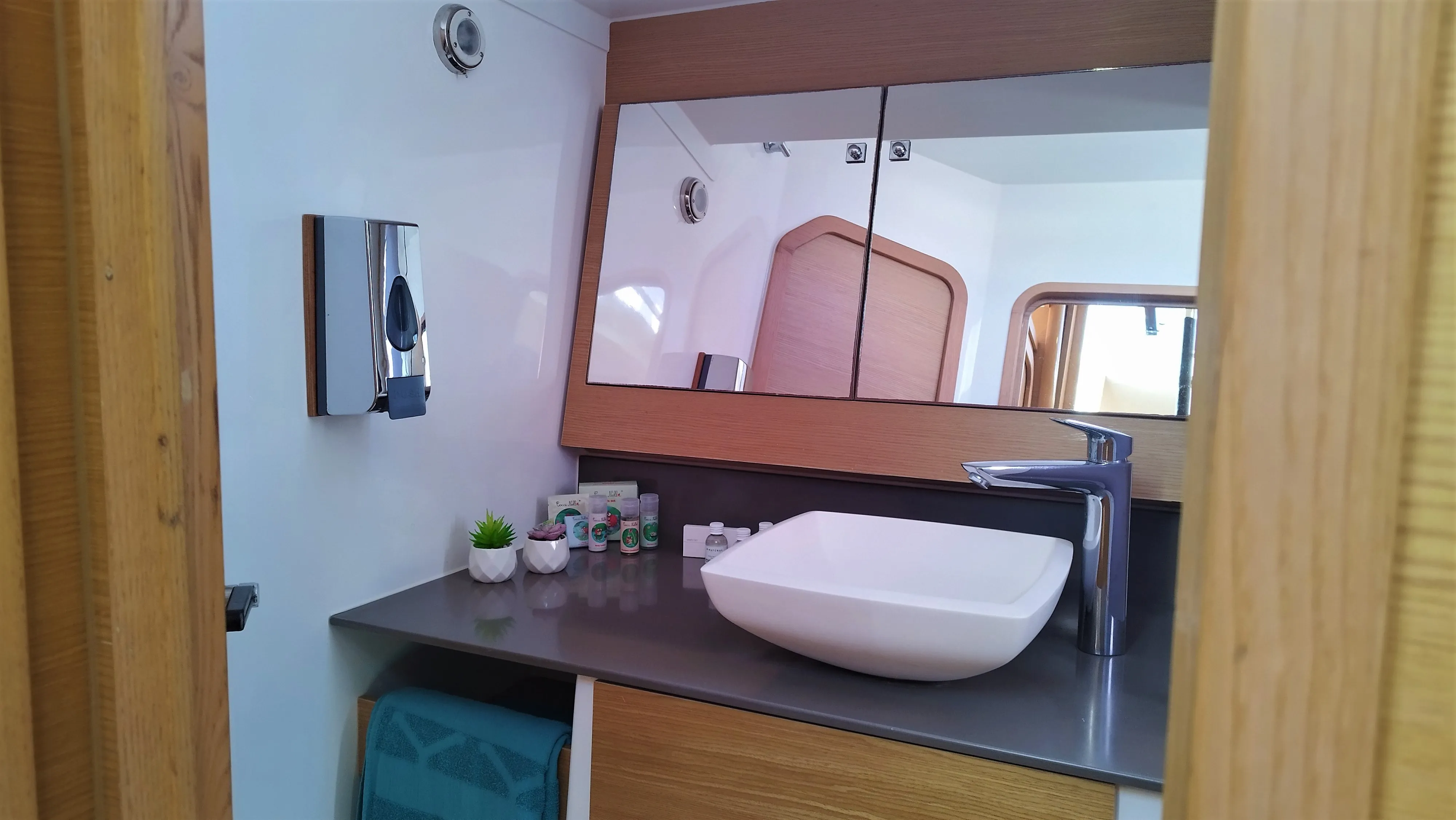 Dufour 56 Exclusive Nakupenda — photo du yacht n° 17