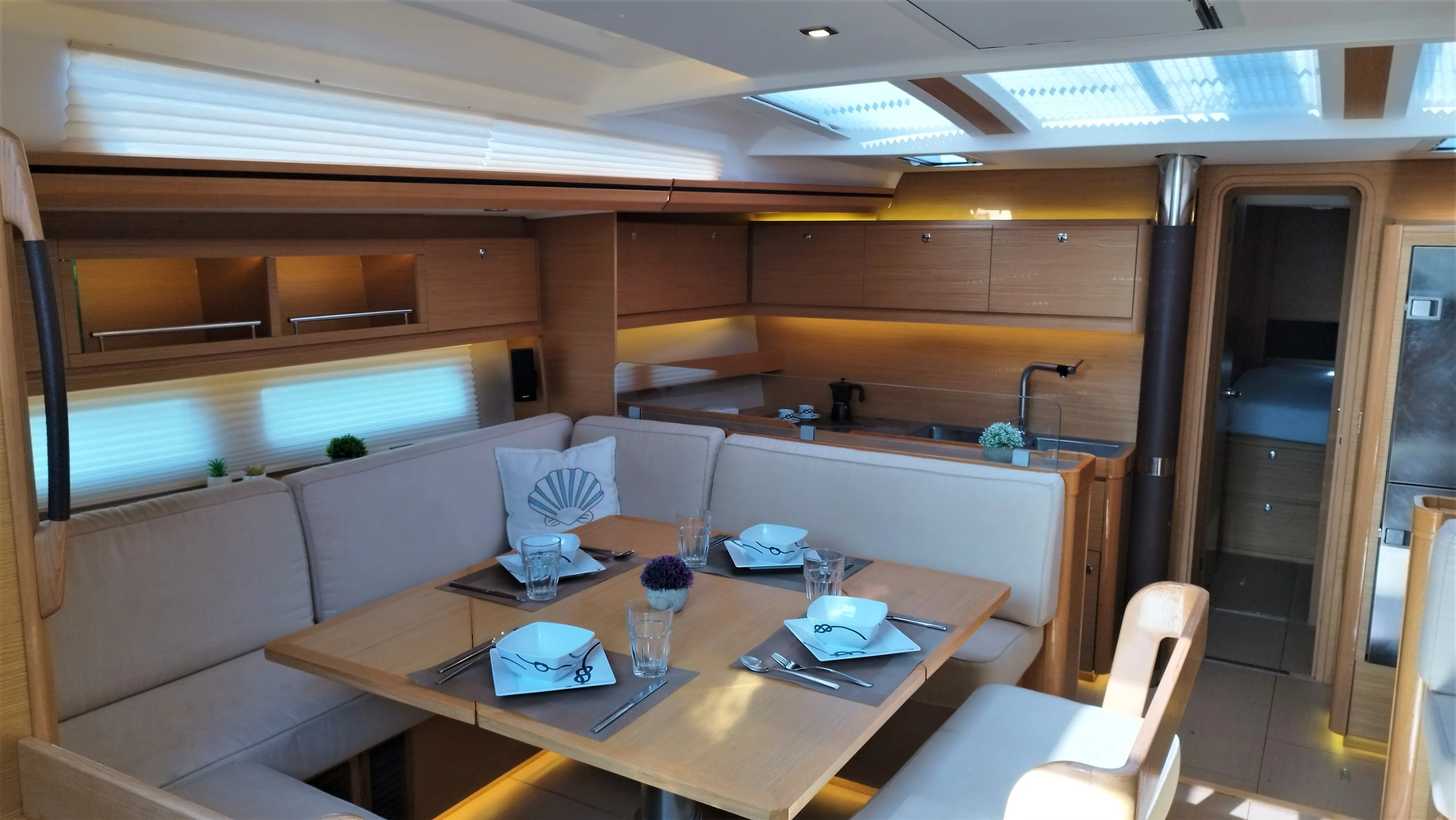 Dufour 56 Exclusive Nakupenda — photo du yacht n° 3