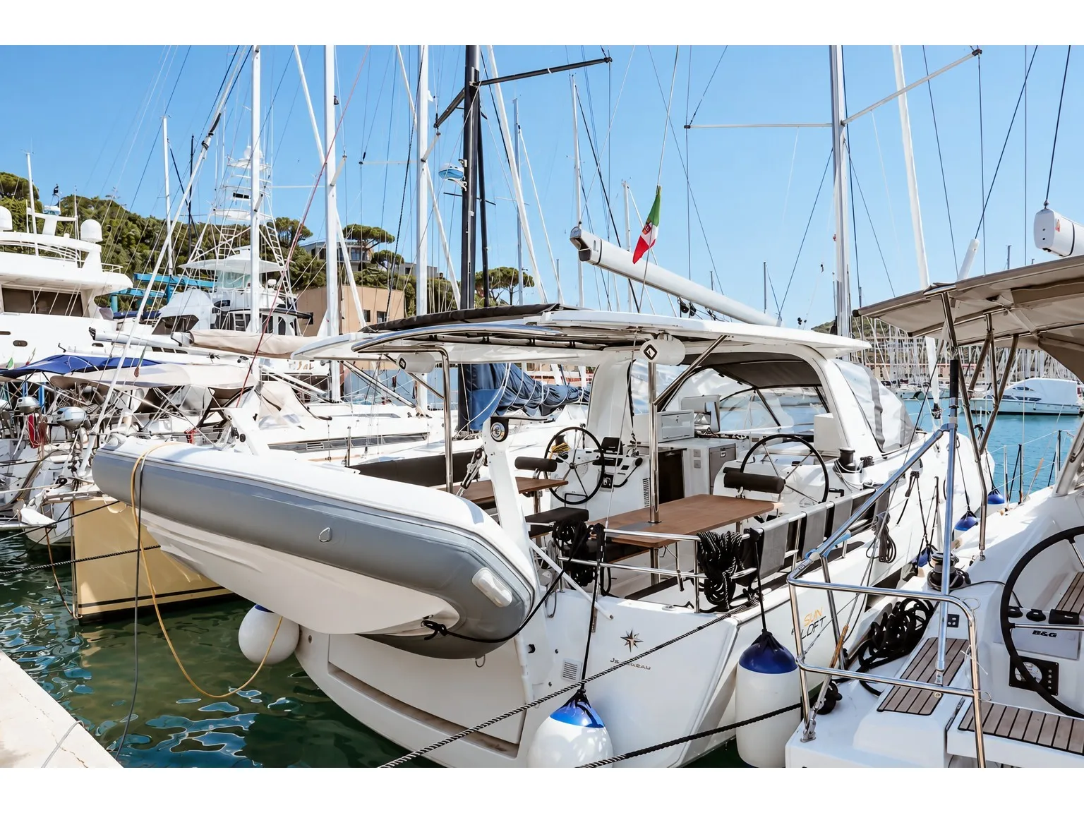 Sun Loft 47 Chandra — Yachtfoto 1