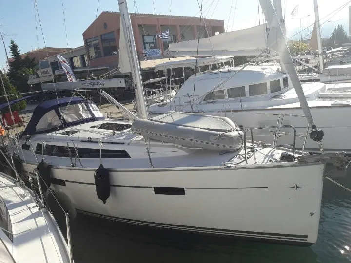 Bavaria Cruiser 37 John K — foto dello yacht n. 3