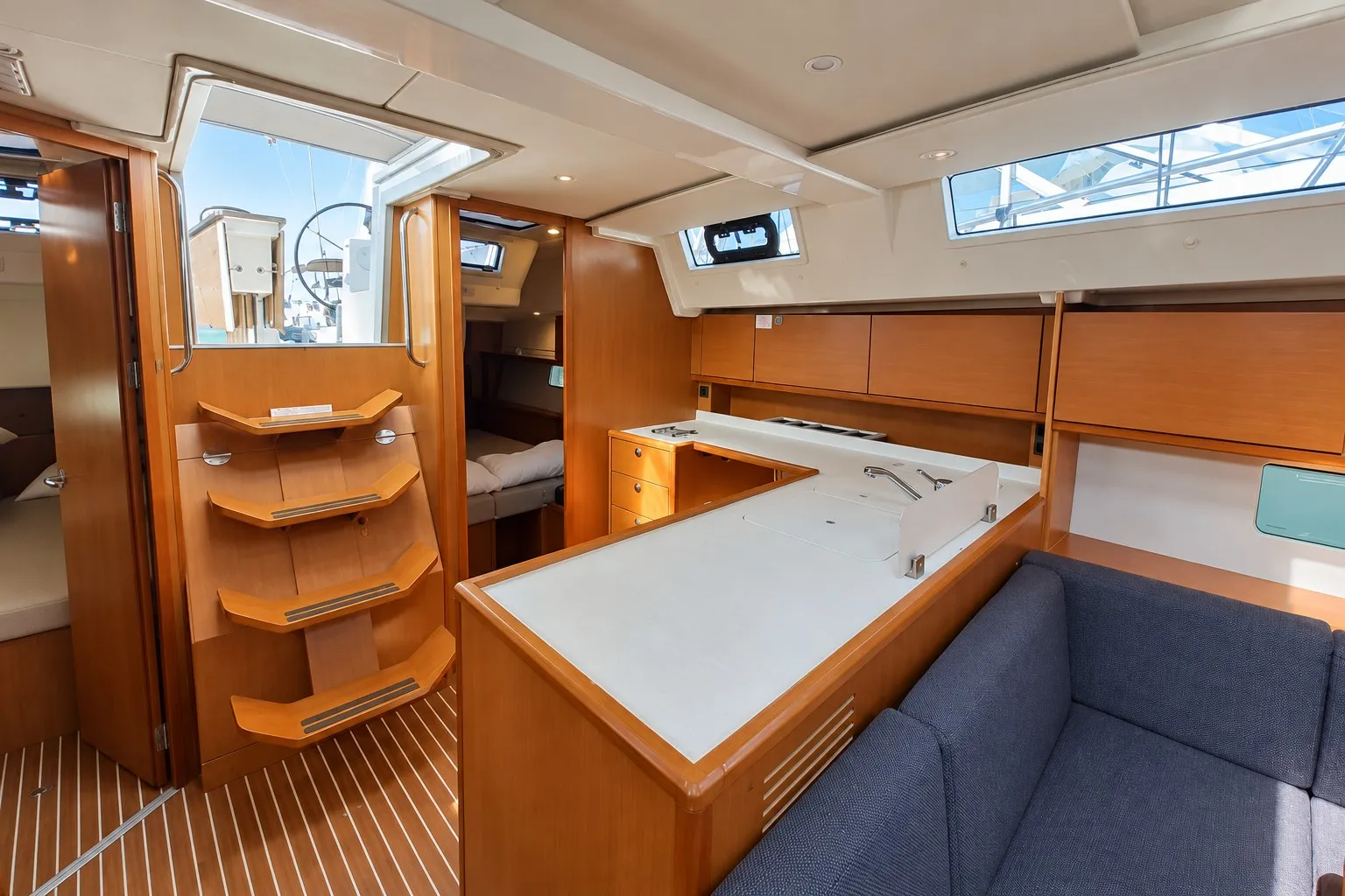 Bavaria 45 Aurora — Yachtfoto 6