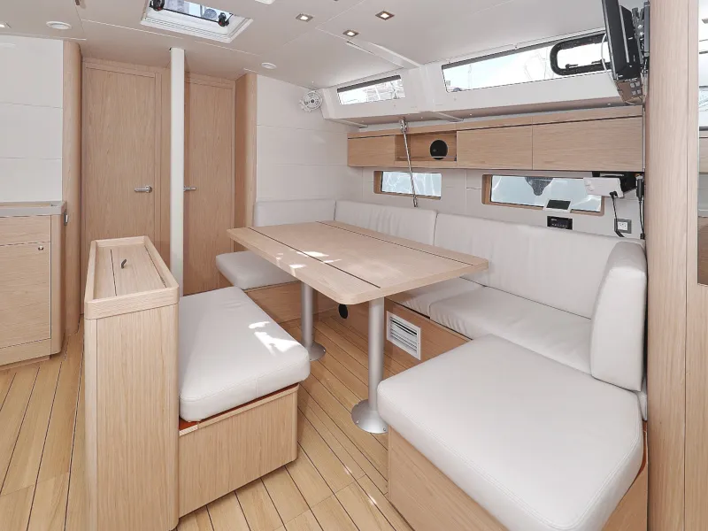 Oceanis 46.1 MR. WHITE — фотография яхты 67