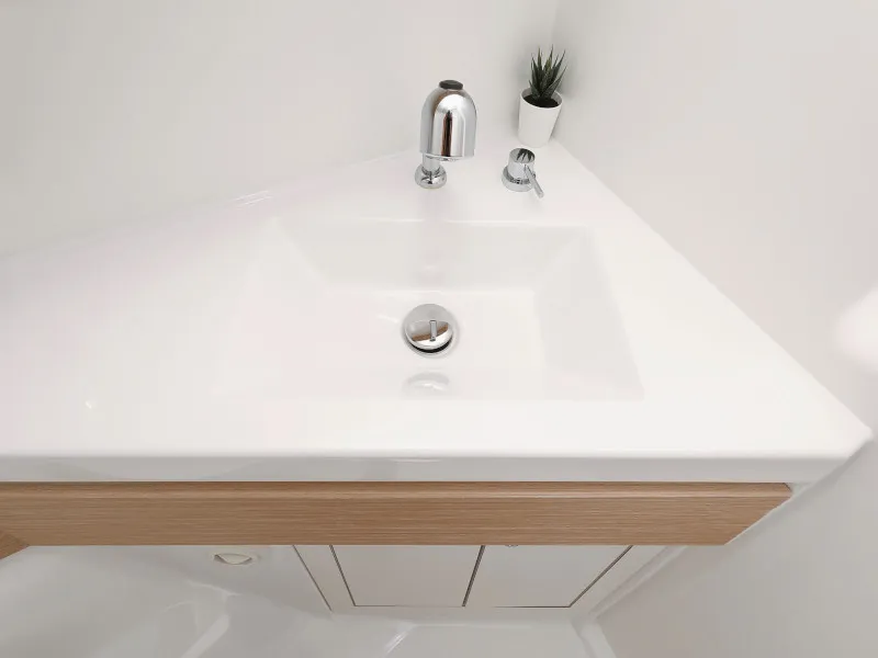 Oceanis 46.1 MR. WHITE — фотография яхты 15