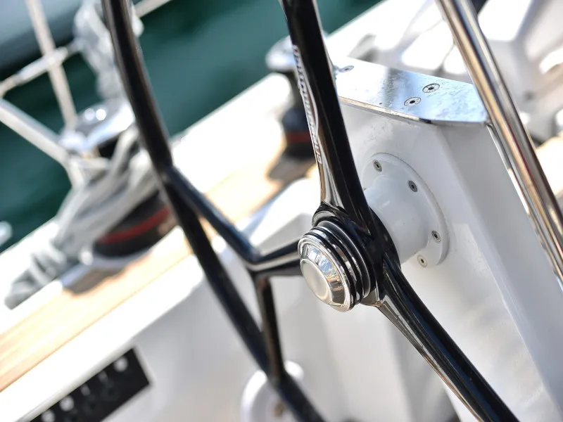 Oceanis 46.1 MR. WHITE — фотография яхты 5