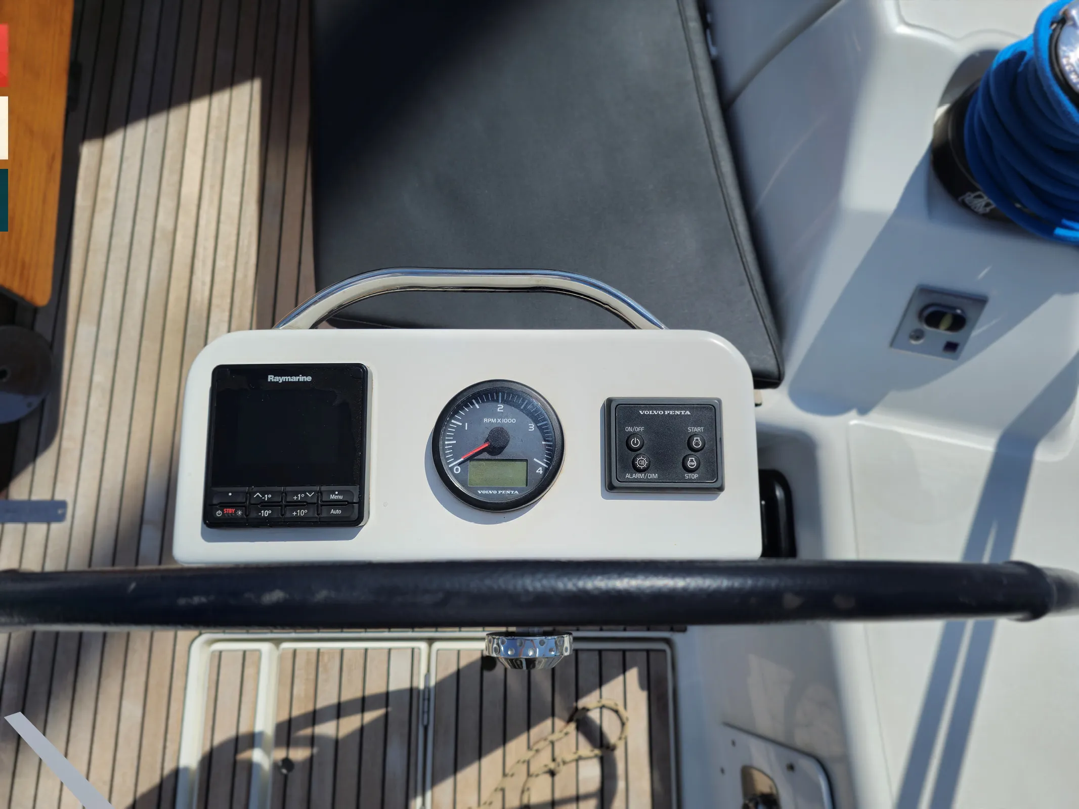 Dufour 430 Vivo — фотография яхты 34