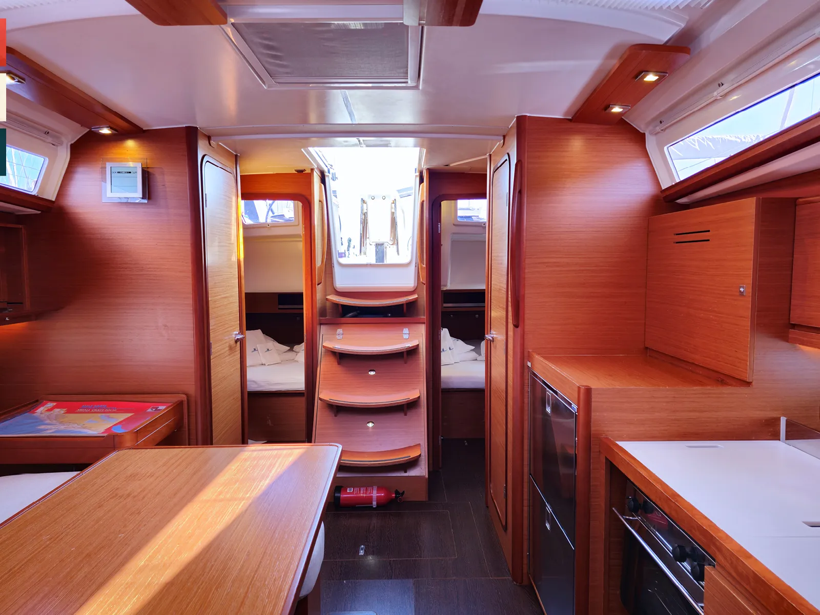 Dufour 390 Grand Large Sara — фотография яхты 39