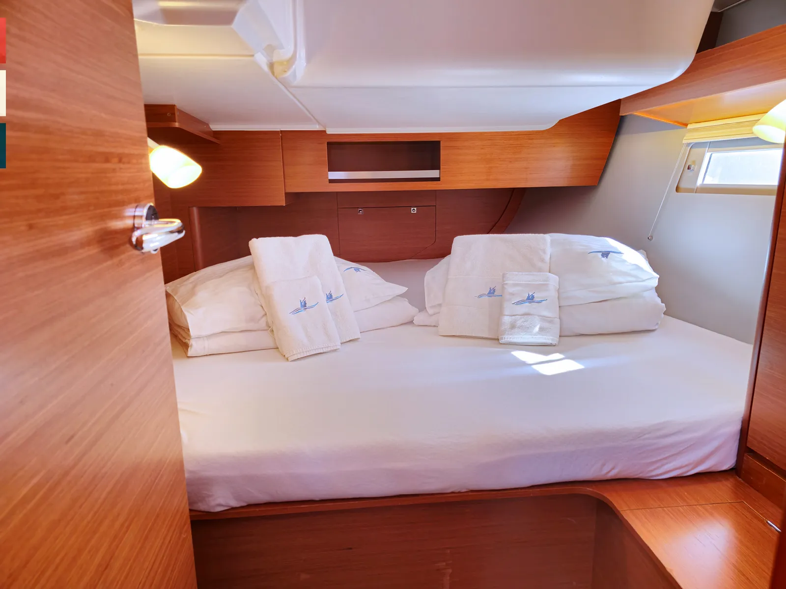 Dufour 390 Grand Large Sara — фотография яхты 18