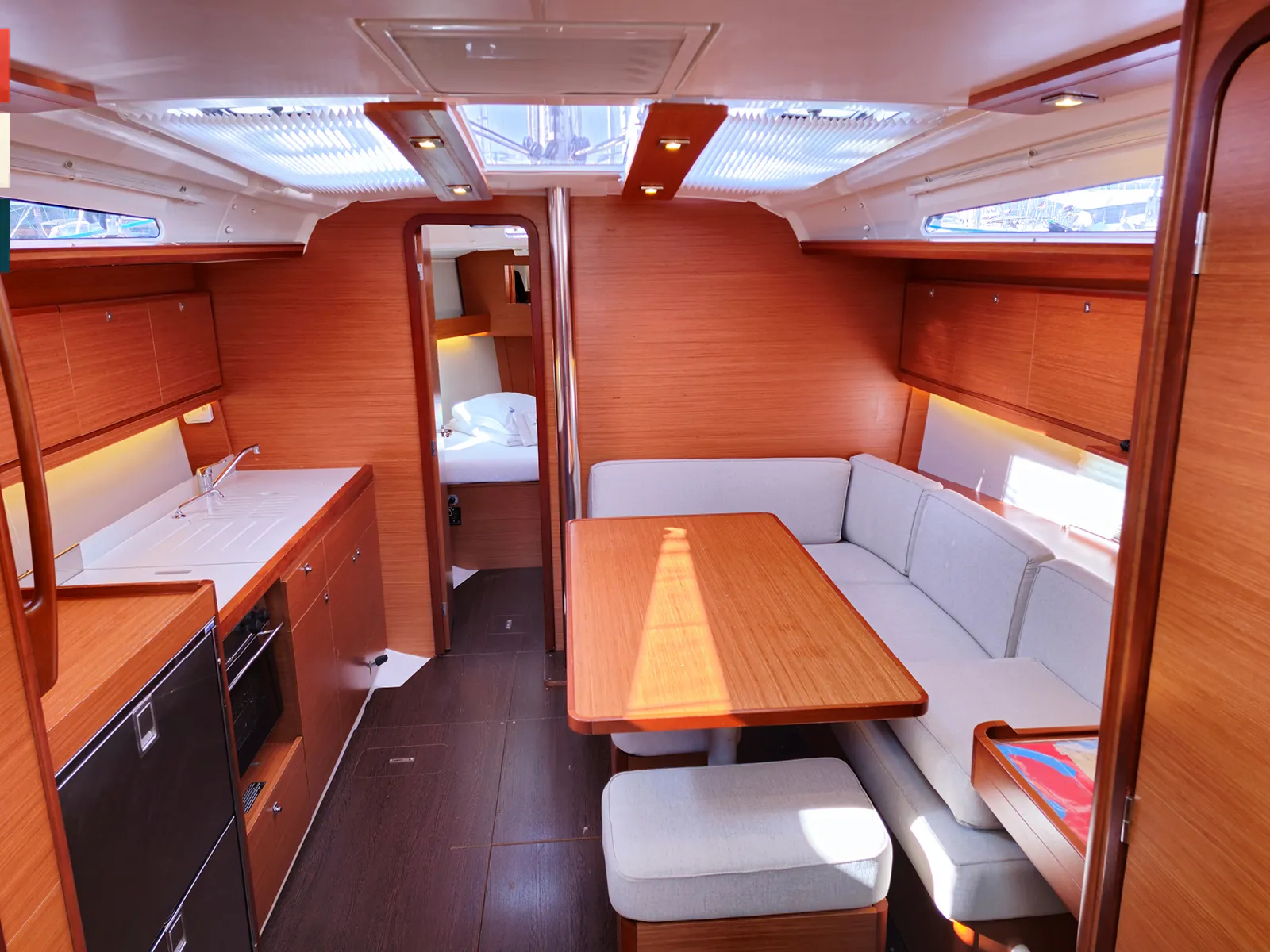 Dufour 390 Grand Large Sara — фотография яхты 28
