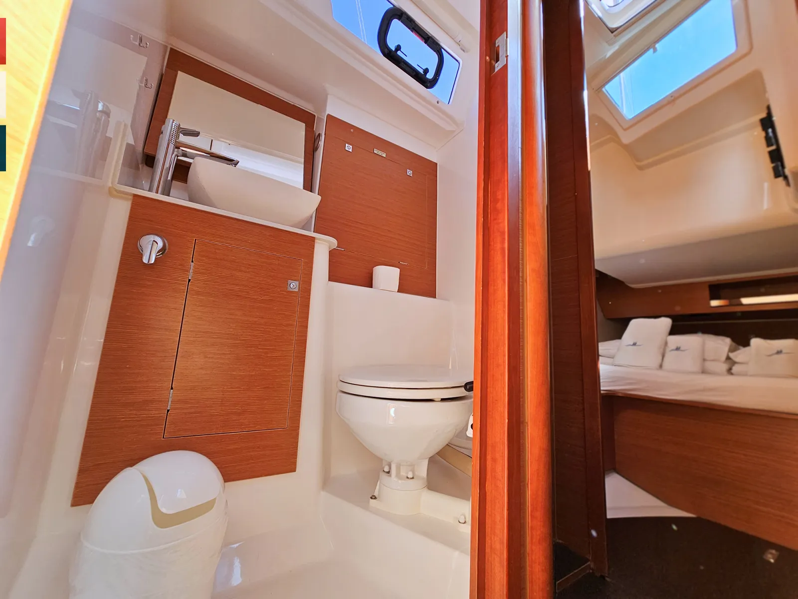 Dufour 390 Grand Large Sara — фотография яхты 24
