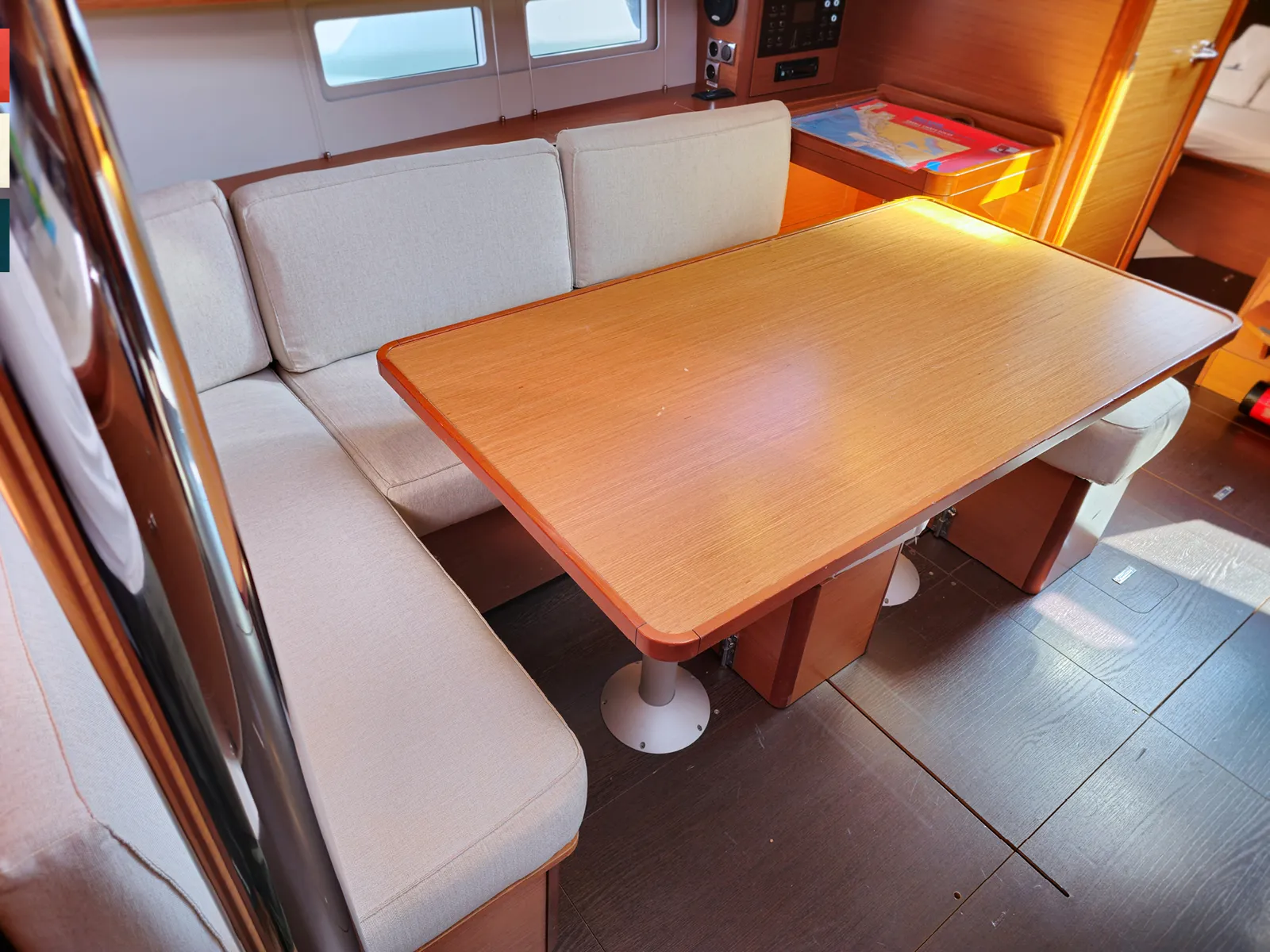 Dufour 390 Grand Large Nika — фотография яхты 3