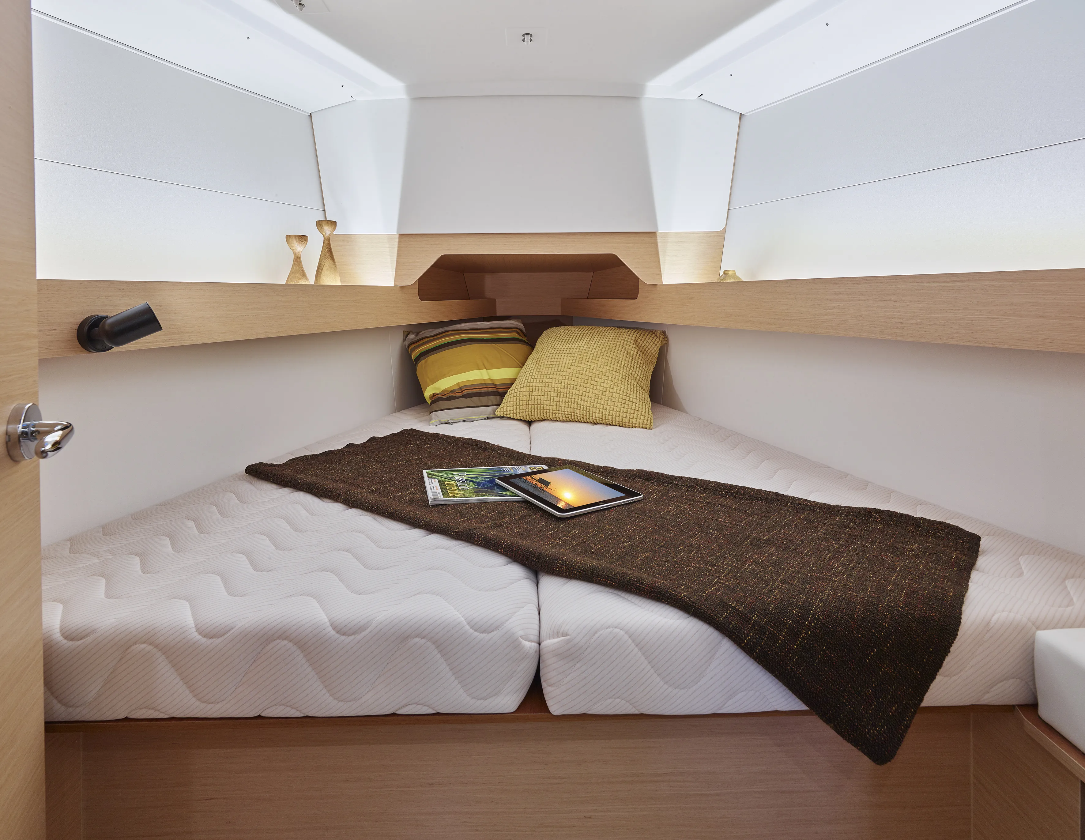 Sun Odyssey 349 Ana — фотография яхты 15