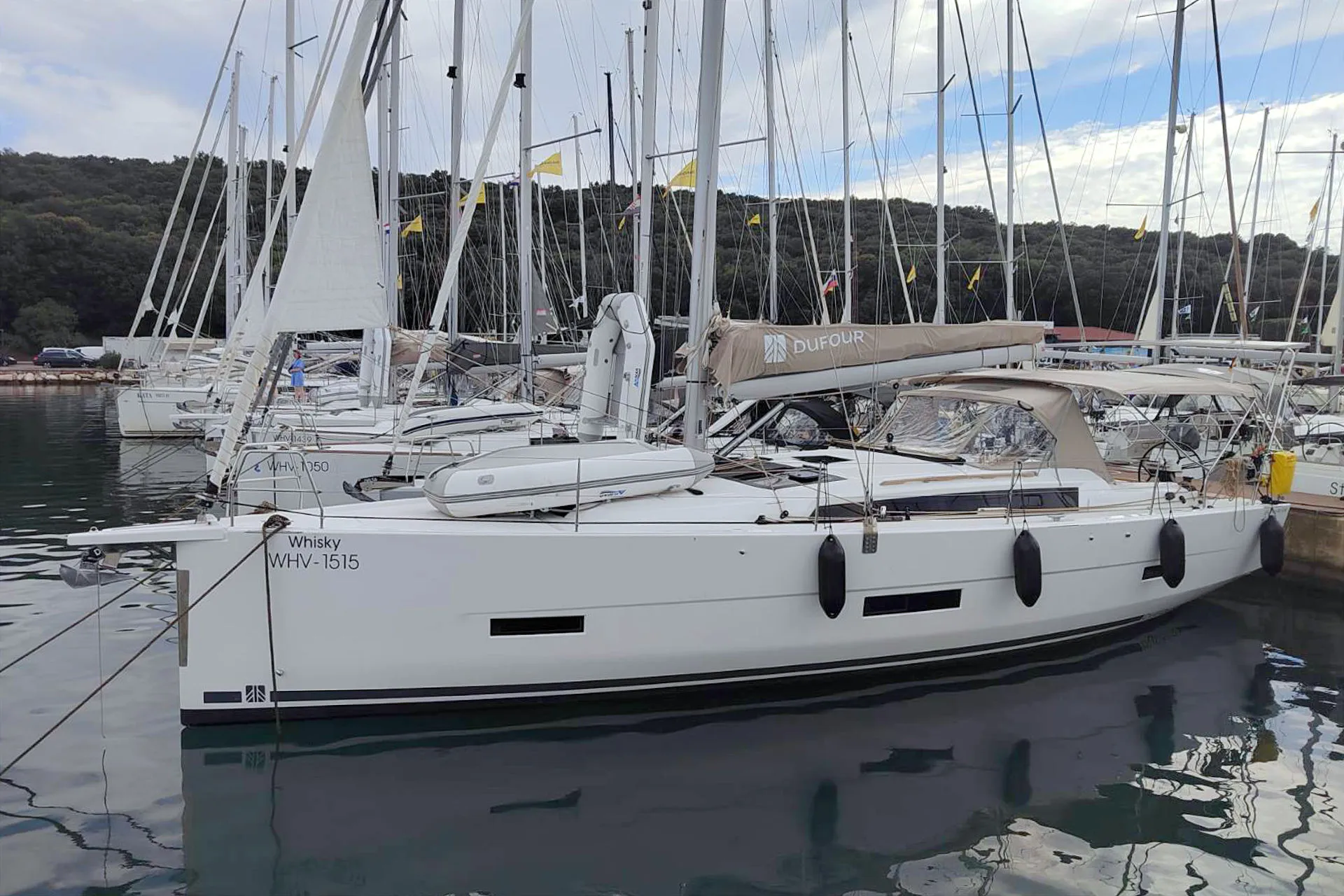 Dufour 430 WHISKY — фотография яхты 3