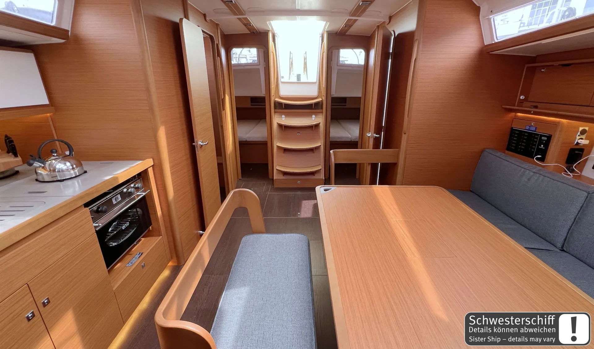 Dufour 430 WHISKY — фотография яхты 10