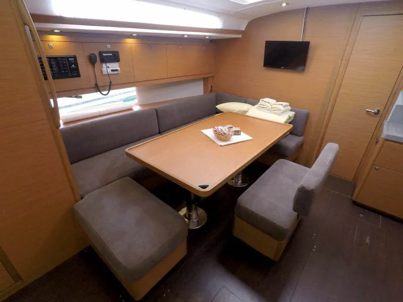 Dufour 470 Alibaba — yacht photo 20