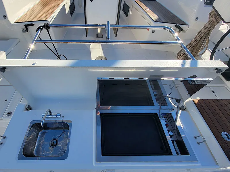 Dufour 470 Alibaba — yacht photo 2