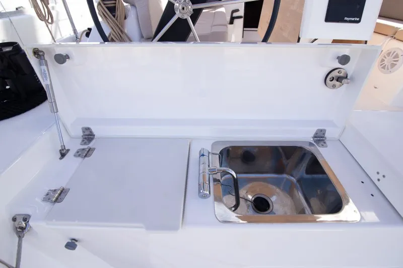 Dufour 390 Grand Large Barone — yacht photo 24