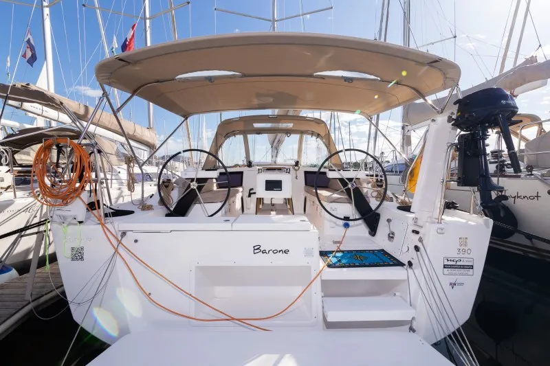 Dufour 390 Grand Large Barone — yacht photo 13