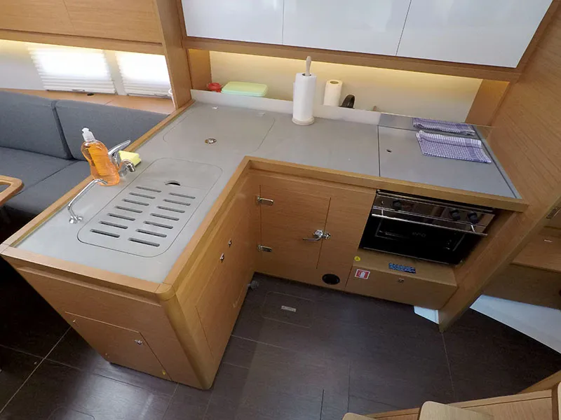 Dufour 390 Grand Large Barone — yacht photo 16