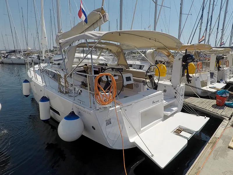 Dufour 390 Grand Large Barone — yacht photo 21