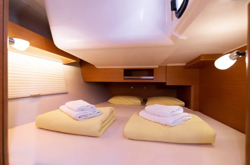 Dufour 390 Grand Large Barone — yacht photo 5