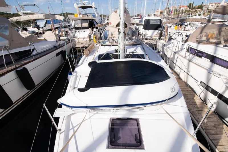 Dufour 390 Grand Large Barone — yacht photo 3