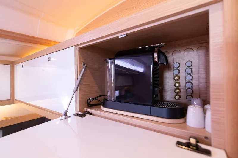 Dufour 530 Vita — yacht photo 6