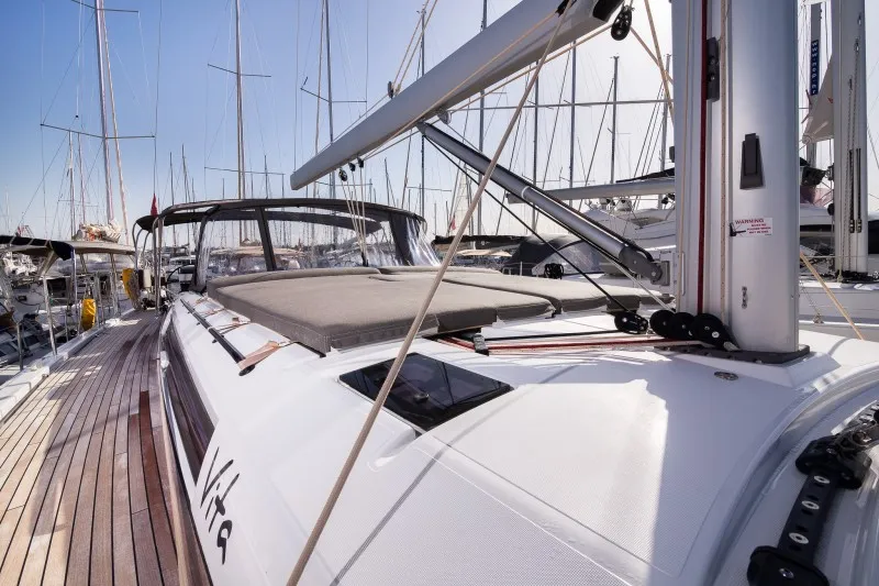 Dufour 530 Vita — yacht photo 24