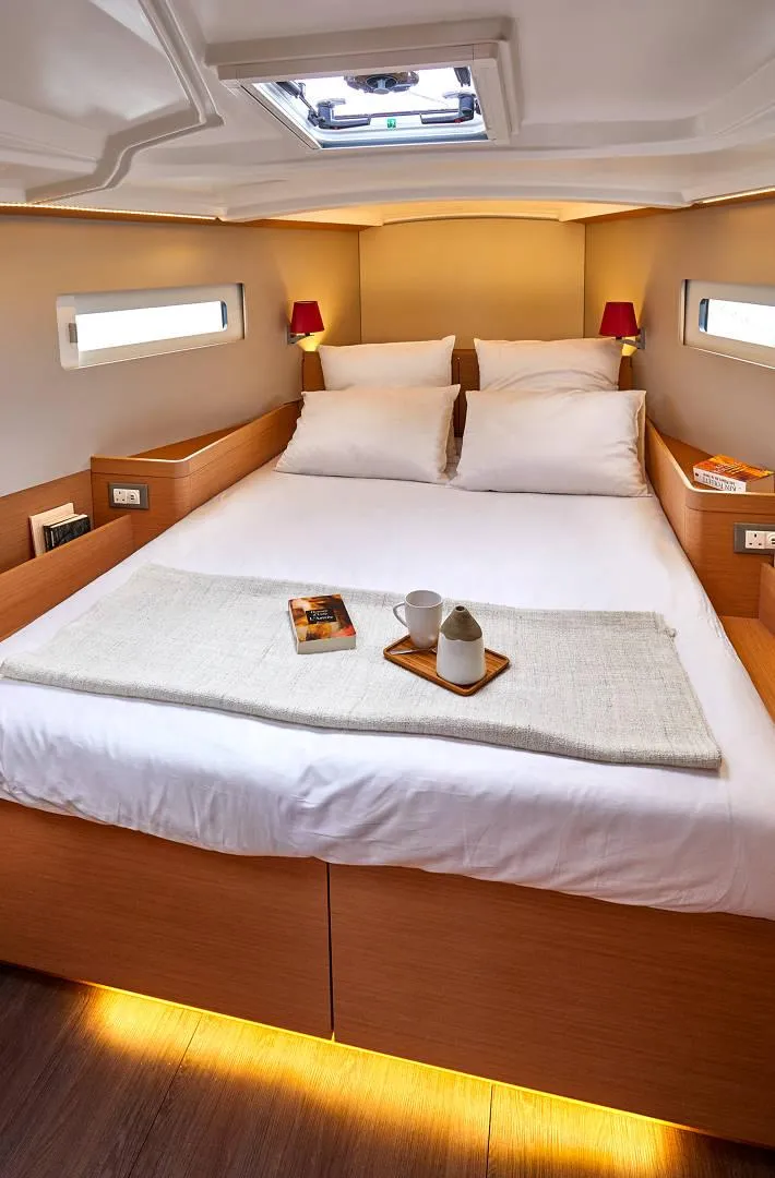 Sun Odyssey 410 Spavalda — Yachtfoto 10