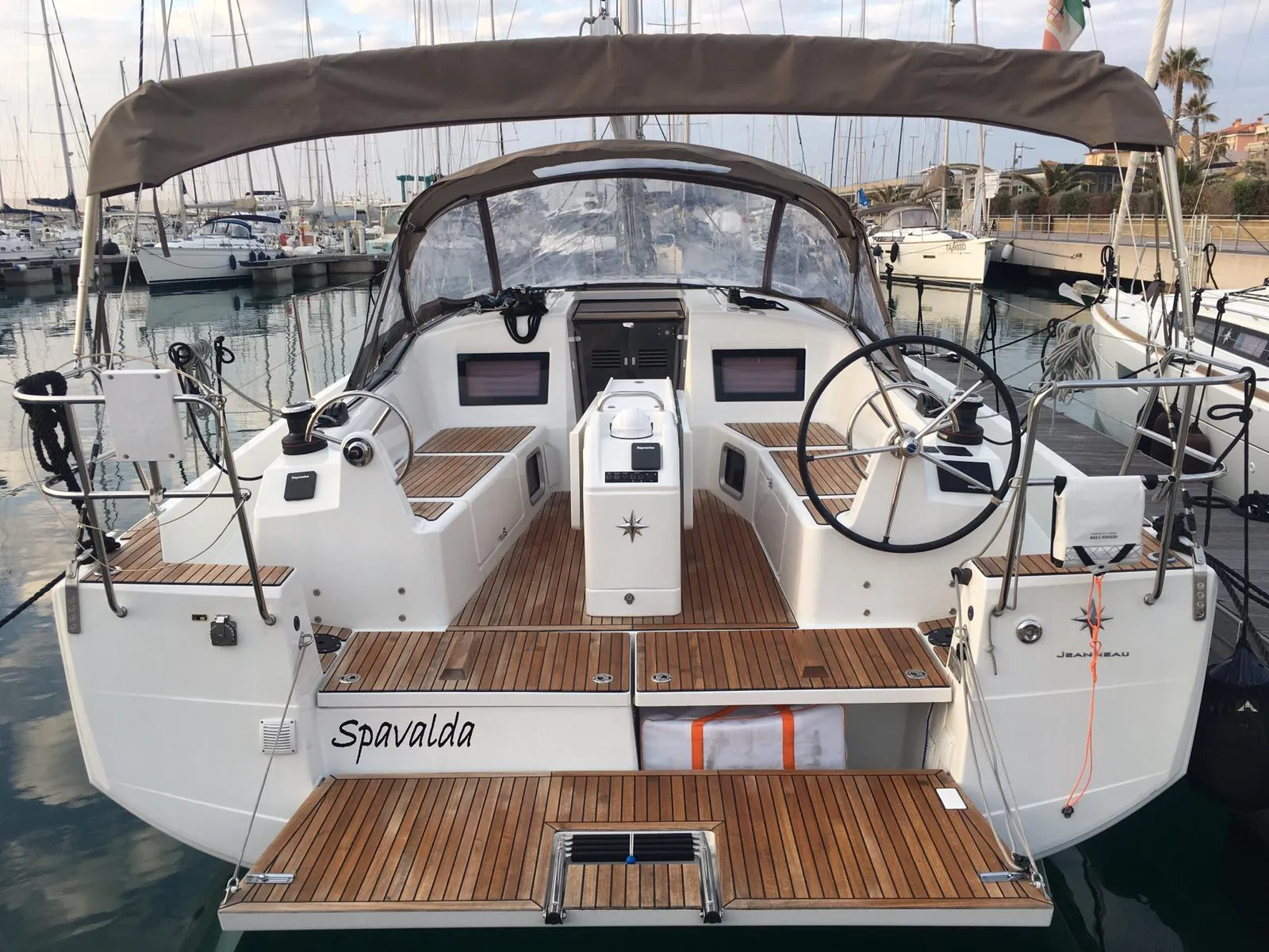Sun Odyssey 410 Spavalda — Yachtfoto 2