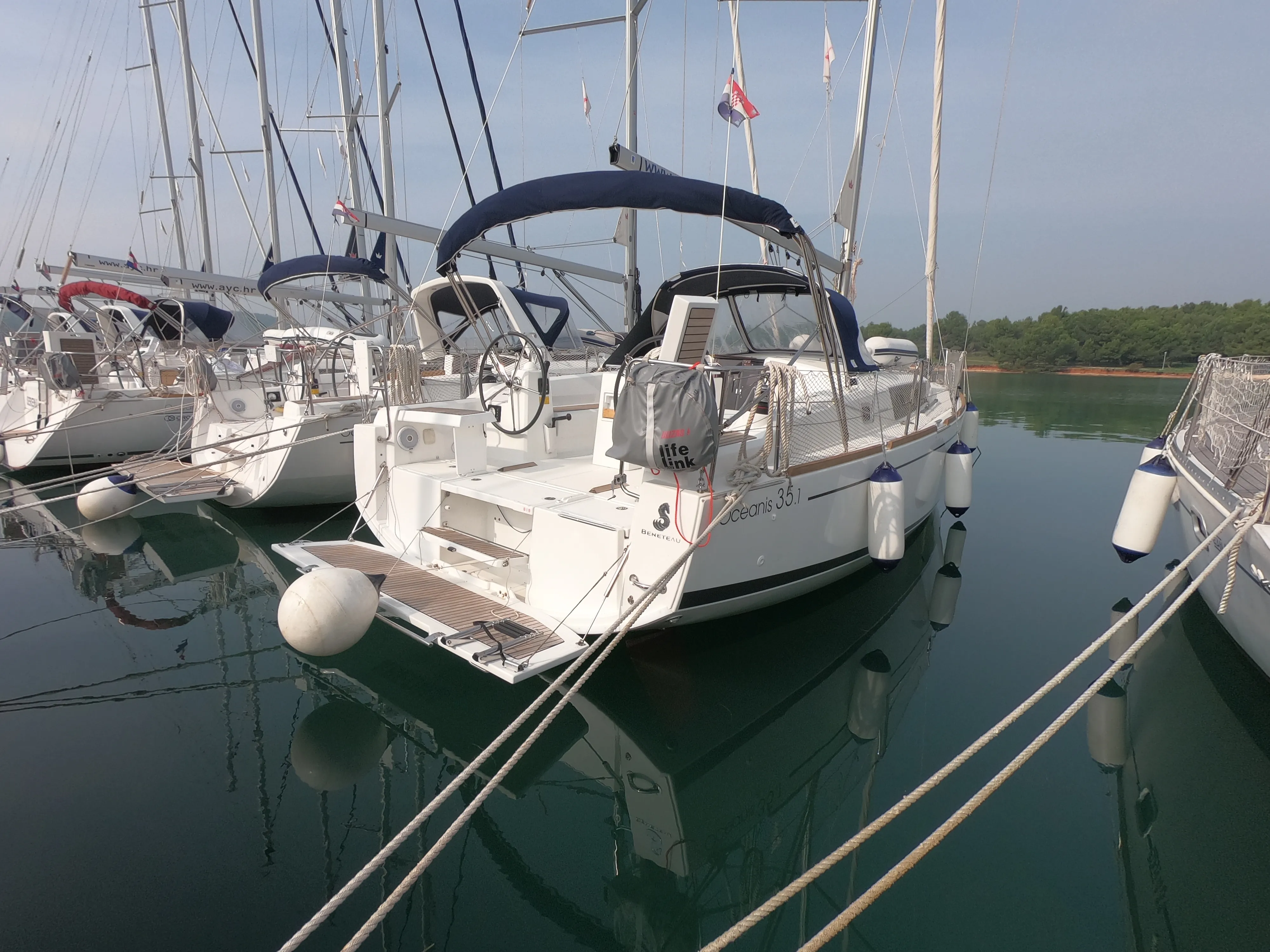 Oceanis 35.1 Abeona — yachtbild 2