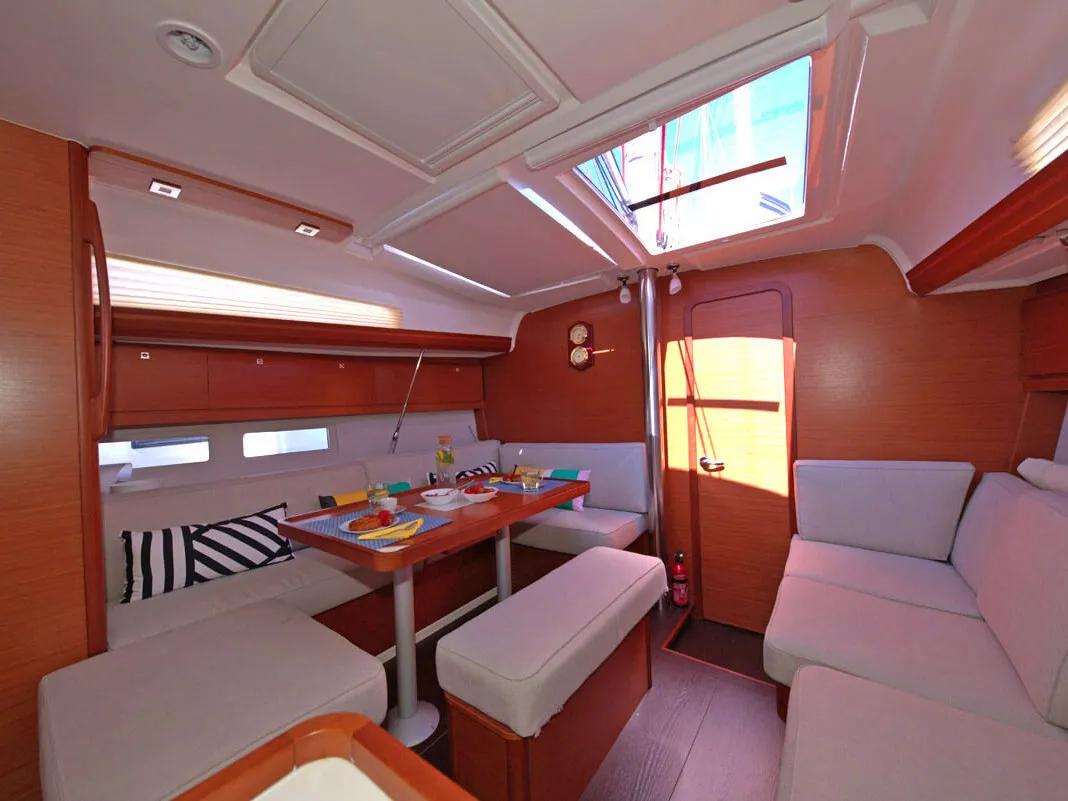 Dufour 412 Grand large Matul — foto dello yacht n. 2