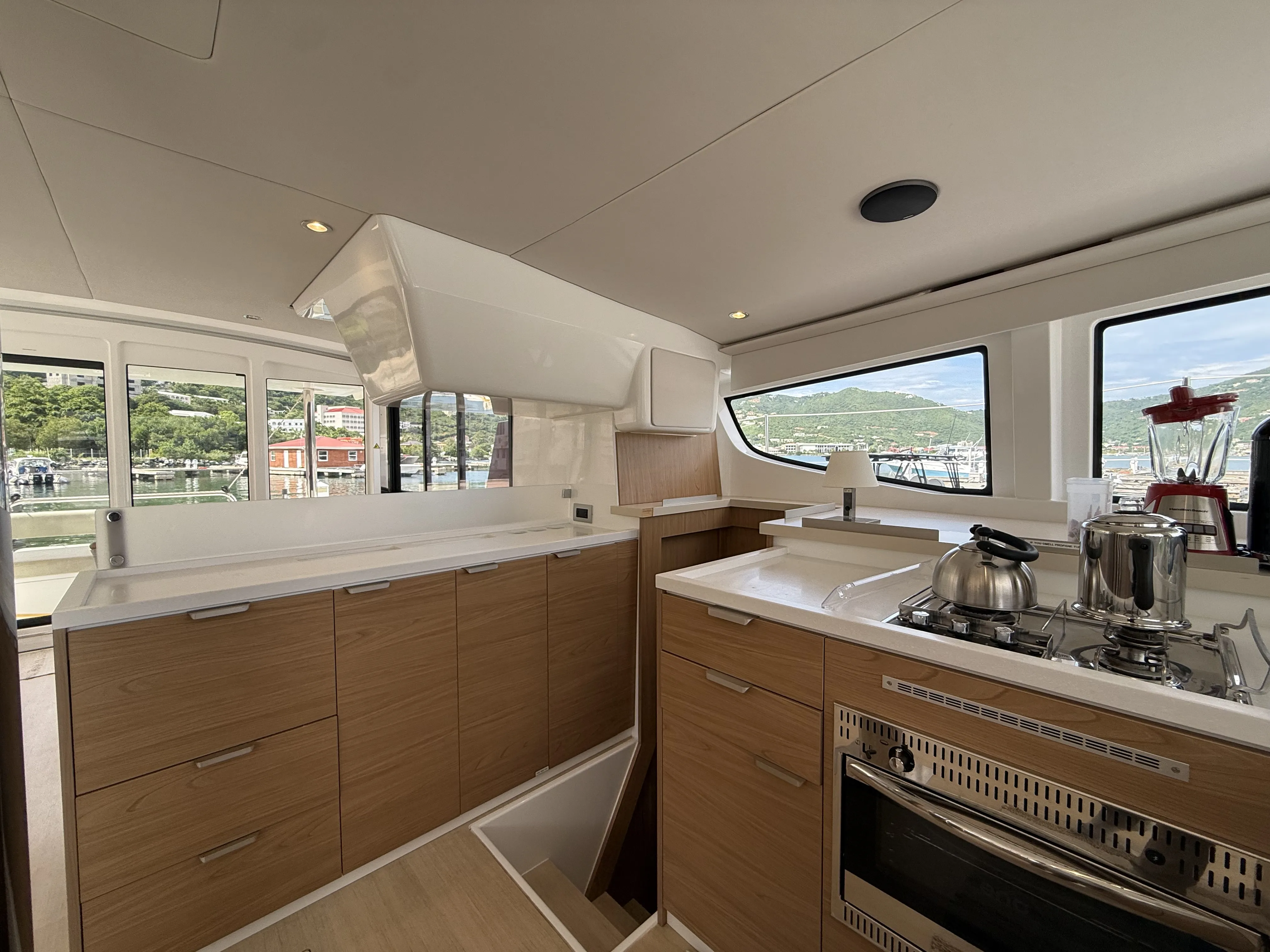 Bali 4.4 Nanann — foto dello yacht n. 35