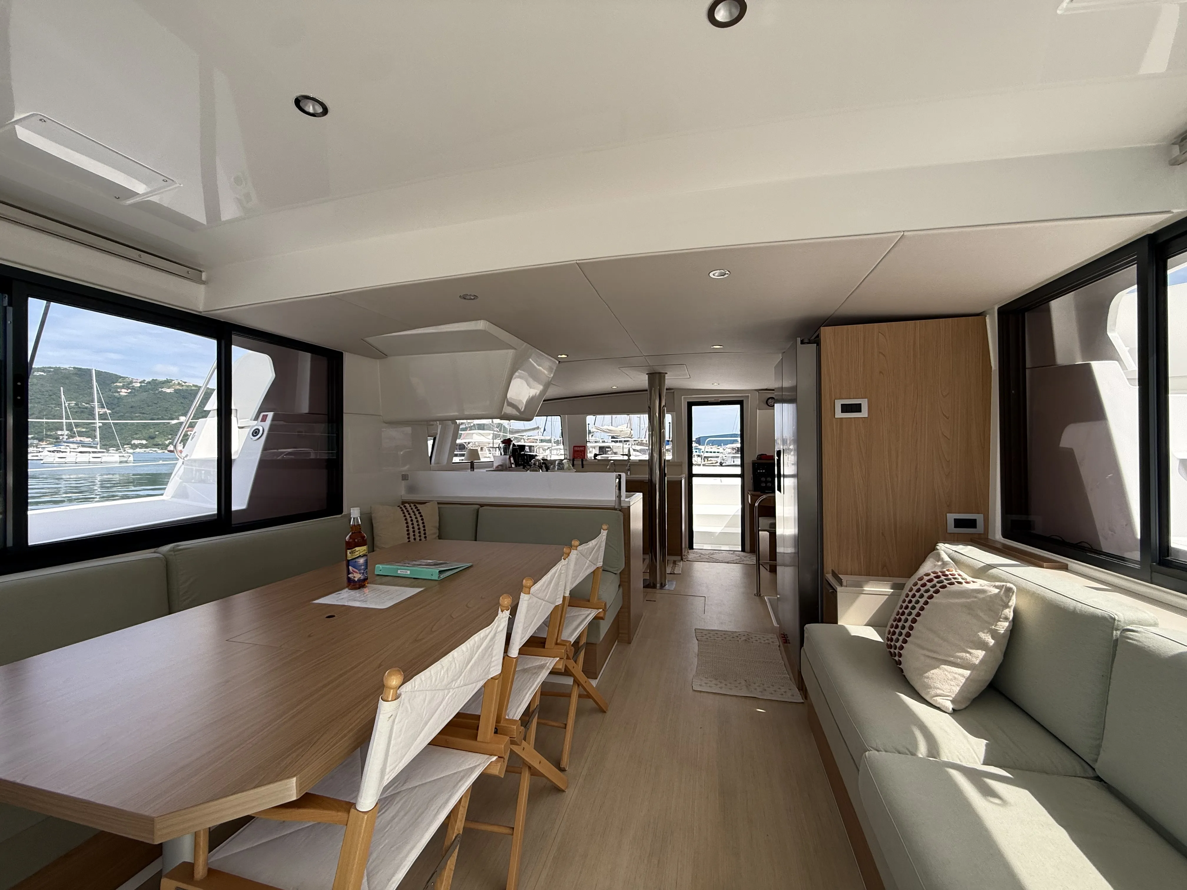 Bali 4.4 Nanann — foto dello yacht n. 12