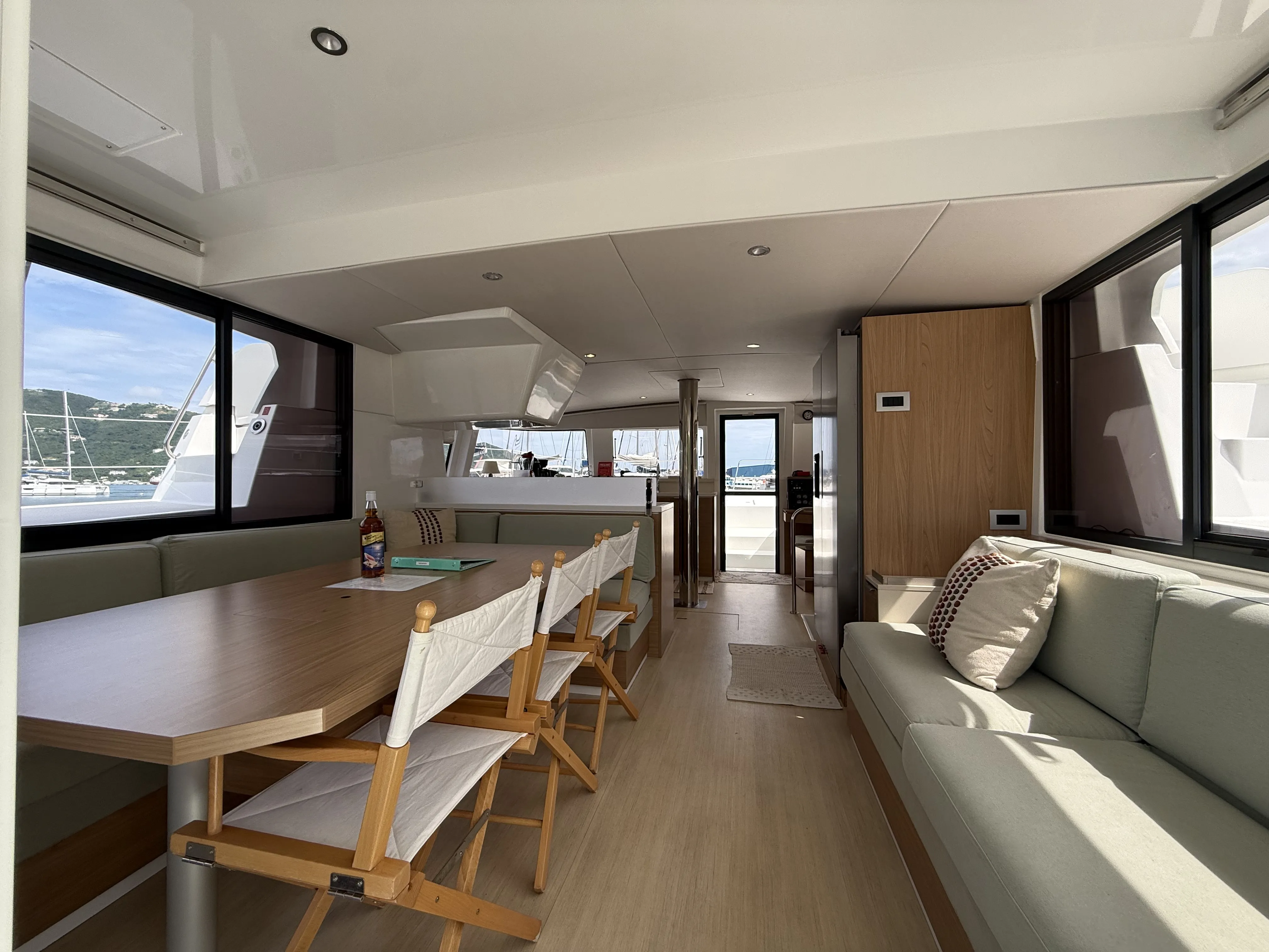Bali 4.4 Nanann — foto dello yacht n. 37