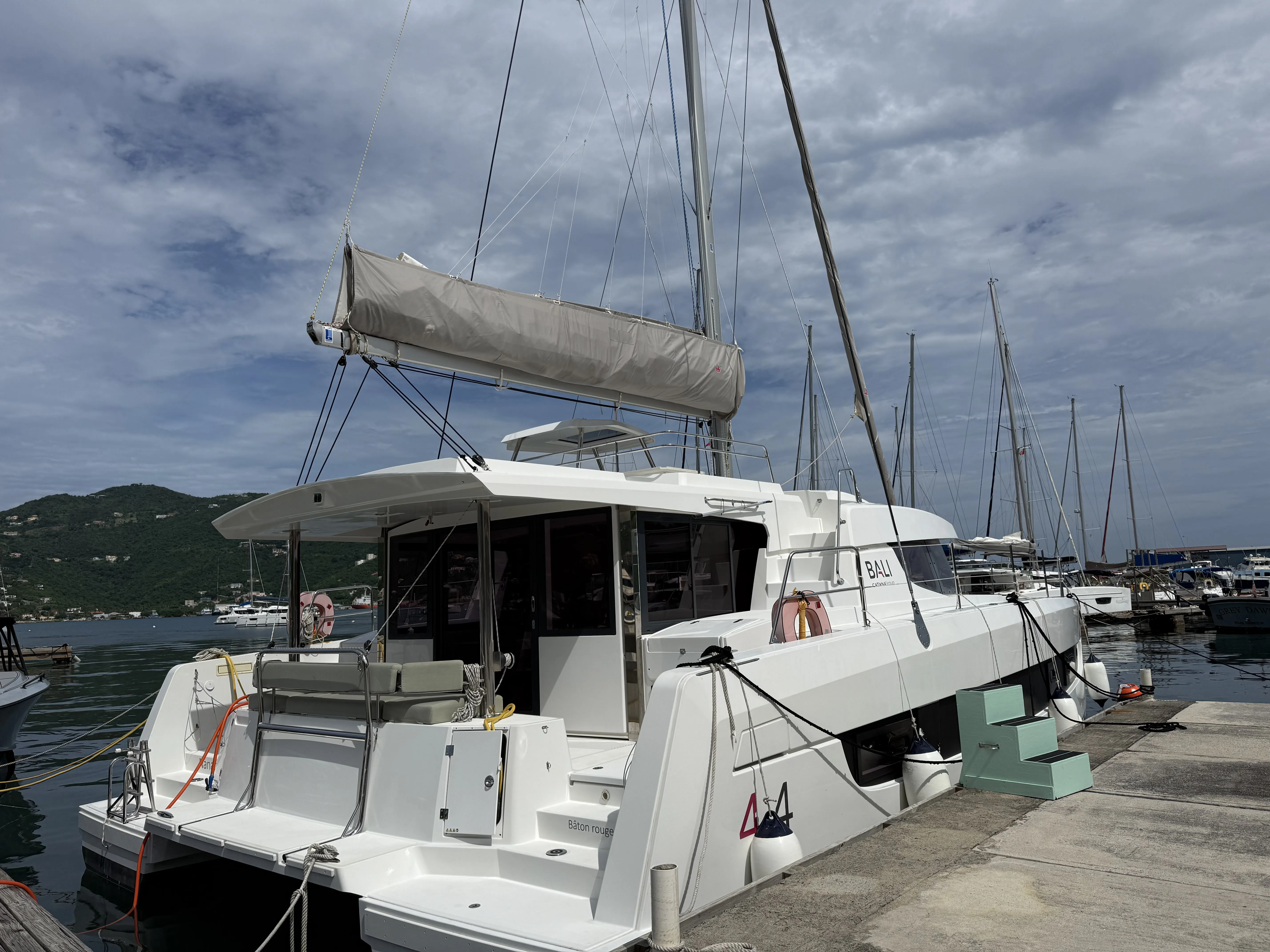 Bali 4.4 Nanann — foto dello yacht n. 41