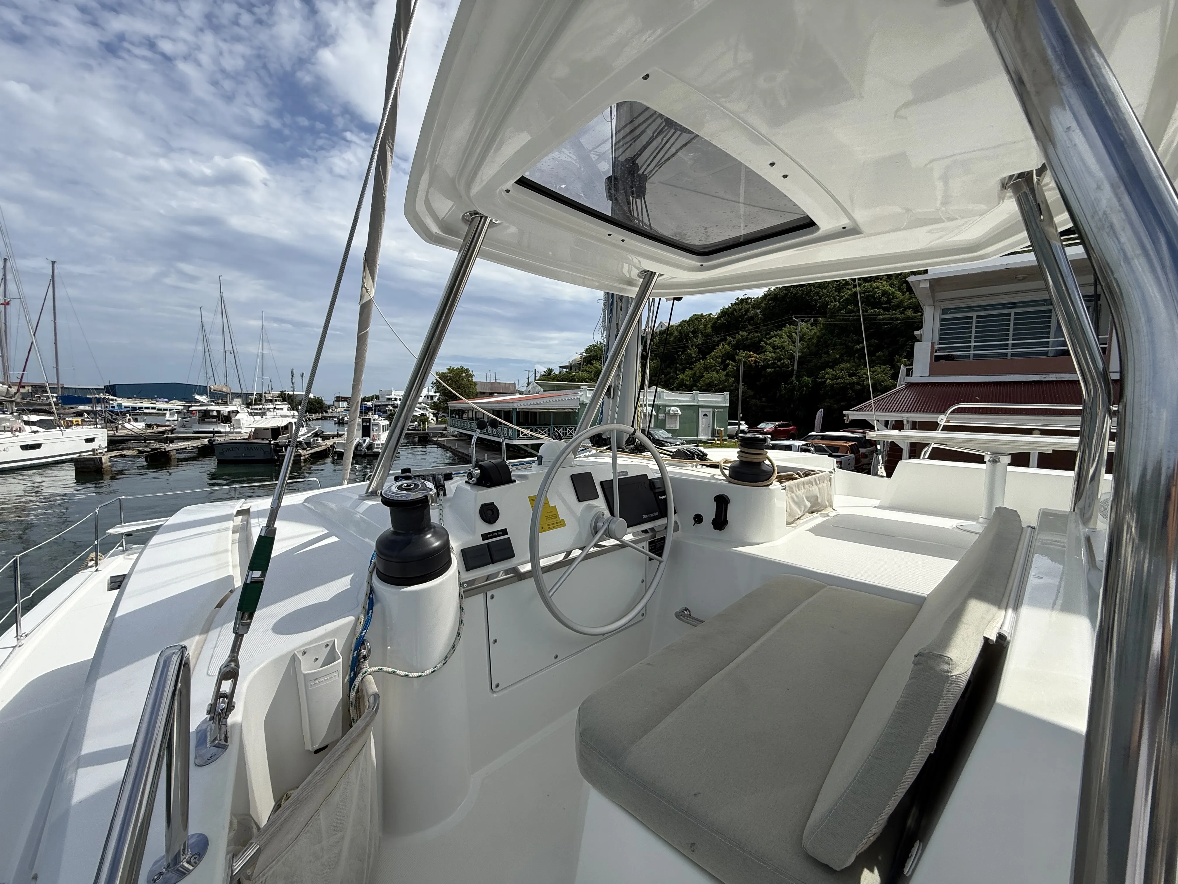 Bali 4.4 Nanann — foto dello yacht n. 11