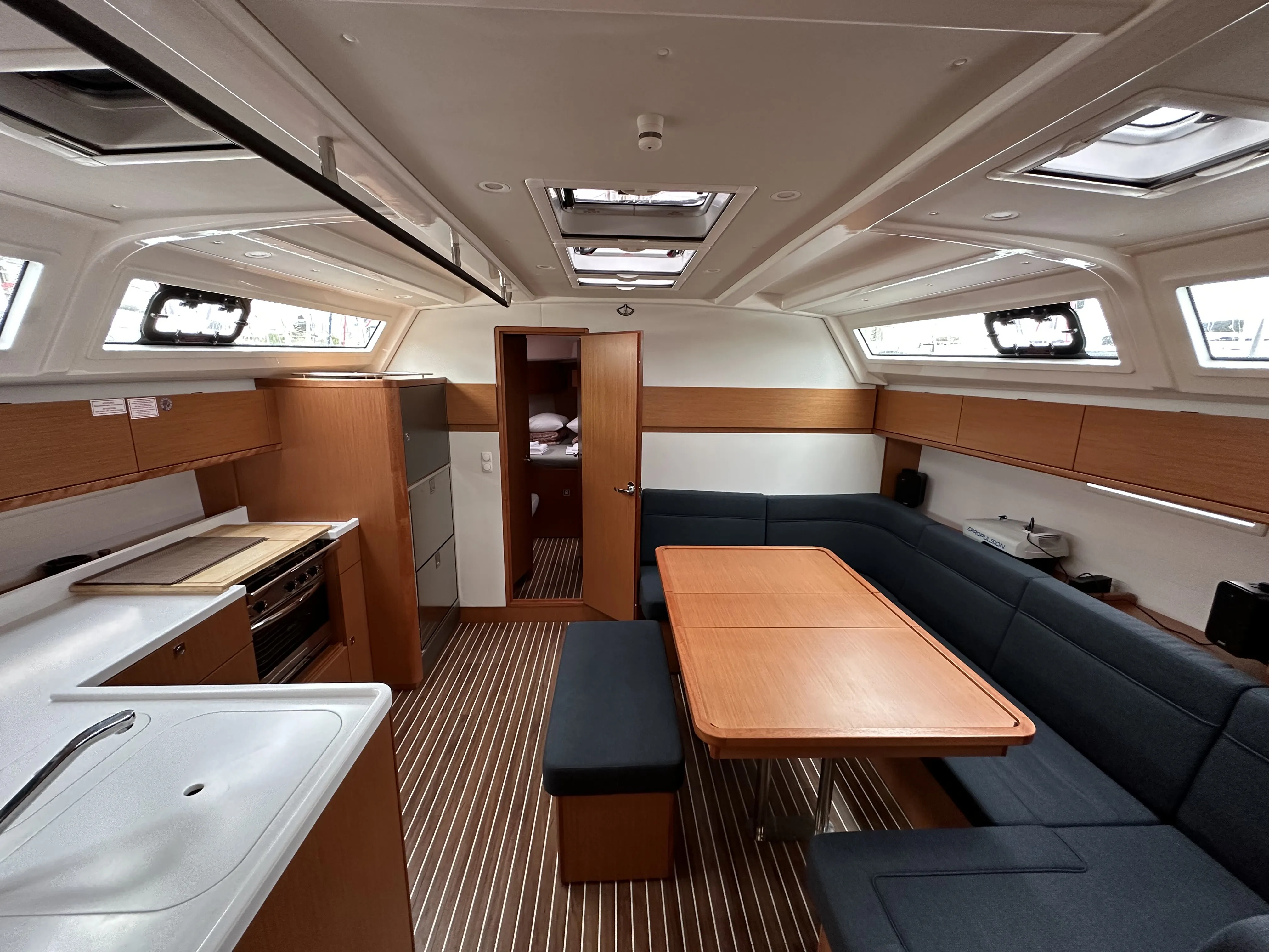 Bavaria Cruiser 46 Style S/Y Meliti — фотография яхты 2