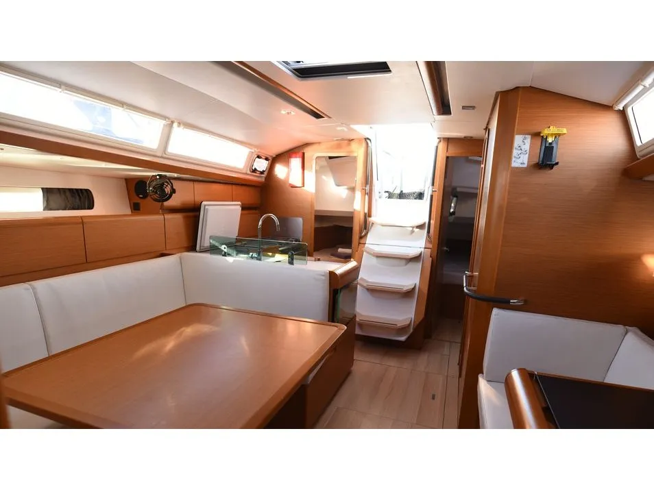 Sun Odyssey 419 Eulimene — фотография яхты 10